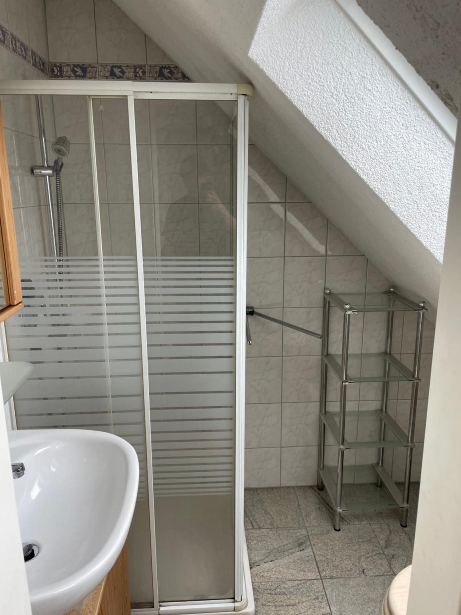 Haus Dambacher - Arbeiter-Monteurzimmer 尼尔廷根 外观 照片