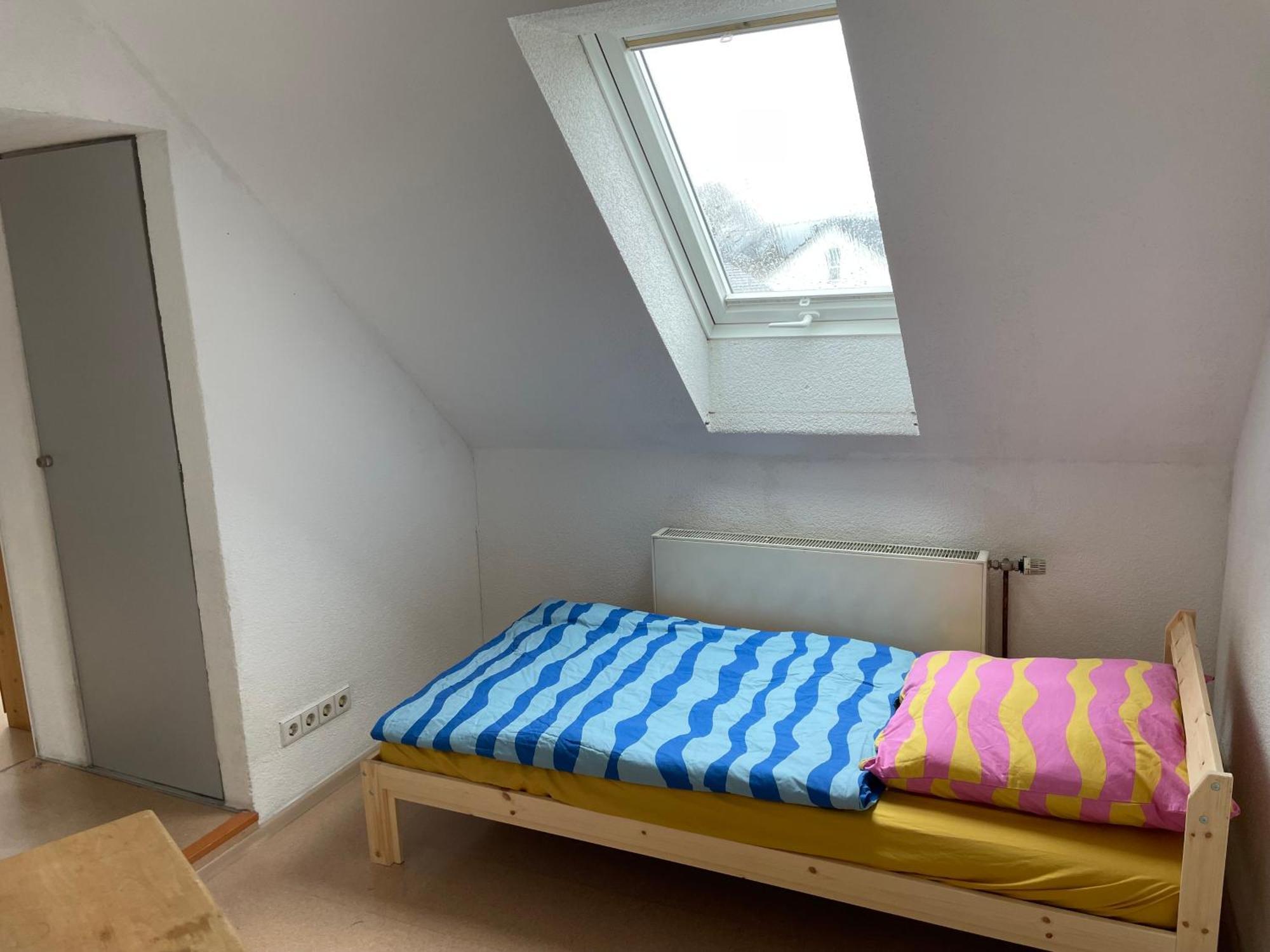 Haus Dambacher - Arbeiter-Monteurzimmer 尼尔廷根 外观 照片